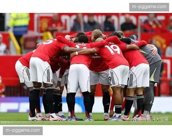 曼联防线重组方案浮出水面 马兹拉维客串中卫效果待观察